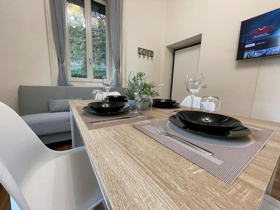 Bg Central President Suite Con Parcheggio - Vista Citta Alta Бергамо Экстерьер фото
