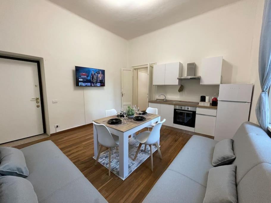 Bg Central President Suite Con Parcheggio - Vista Citta Alta Бергамо Экстерьер фото