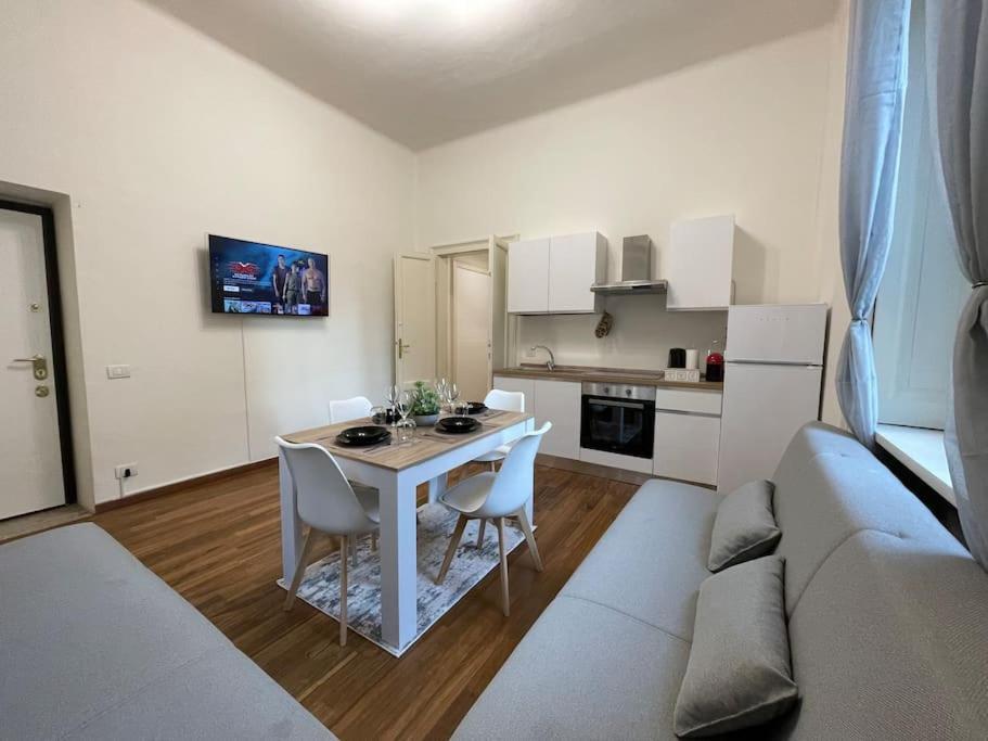 Bg Central President Suite Con Parcheggio - Vista Citta Alta Бергамо Экстерьер фото