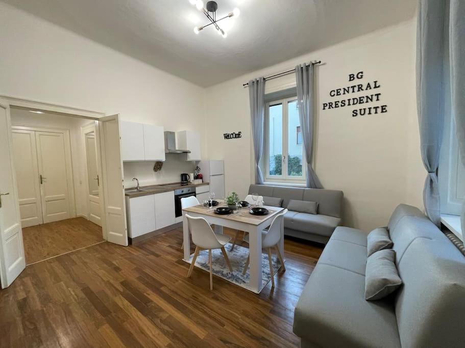 Bg Central President Suite Con Parcheggio - Vista Citta Alta Бергамо Экстерьер фото