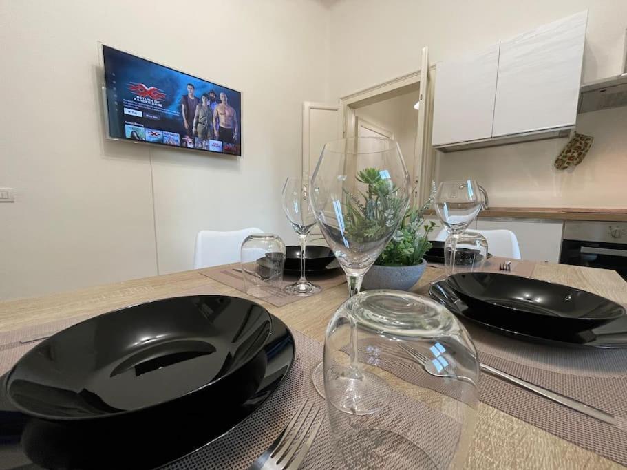 Bg Central President Suite Con Parcheggio - Vista Citta Alta Бергамо Экстерьер фото